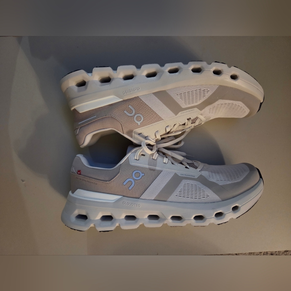 On Running Men Sneakers Cloudrunner 2 Size 12.5